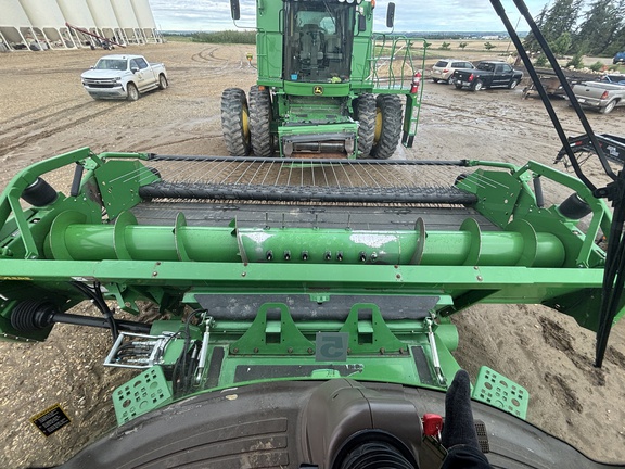 Used 2014 John Deere S680 Combines at Horizon Ag & Turf in Wetaskiwin, AB - Photo26
