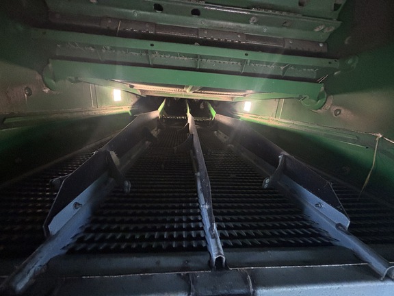 Used 2014 John Deere S680 Combines at Horizon Ag & Turf in Wetaskiwin, AB - Photo27