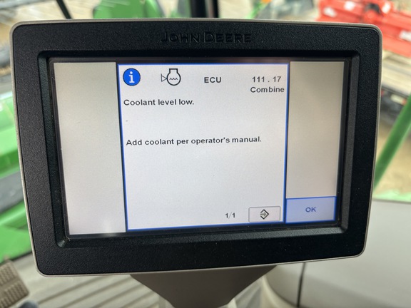 Used 2014 John Deere S680 Combines at Horizon Ag & Turf in Wetaskiwin, AB - Photo37