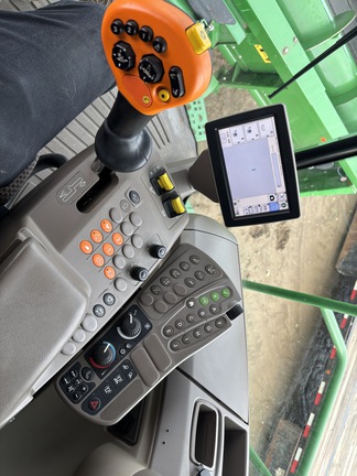 Used 2014 John Deere S680 Combines at Horizon Ag & Turf in Wetaskiwin, AB - Photo39