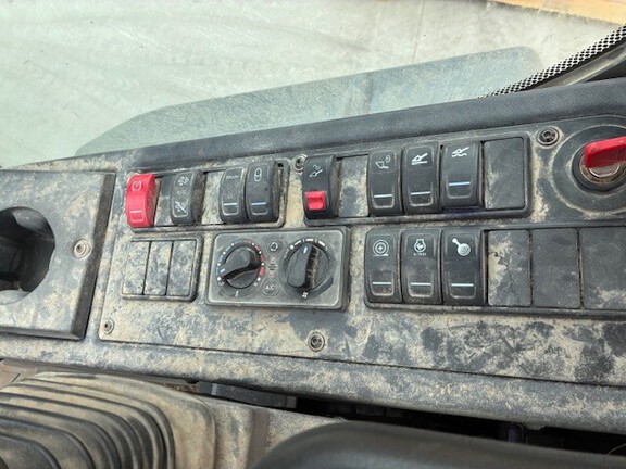 Used 2024 John Deere 324 P Compact Loaders at Koenig Equipment in Greensburg, IN - Photo12