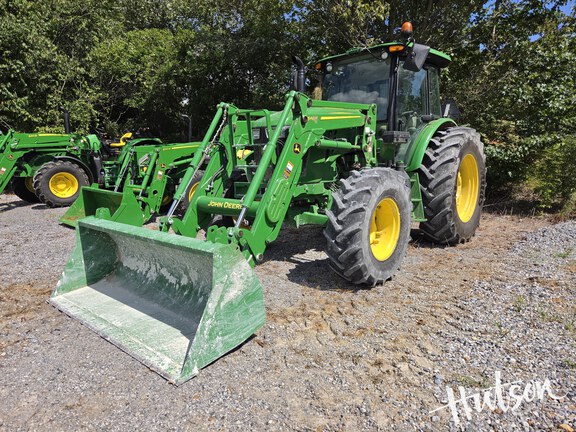 Photo of 2023 John Deere 6120E