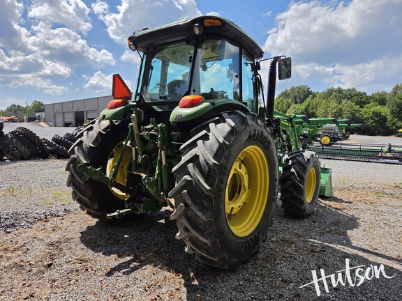 Photo of 2023 John Deere 6120E