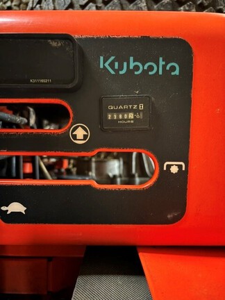 Used 2002 Kubota ZD21 Zero Turn Mowers at Koenig Equipment in Greensburg, IN - Photo4