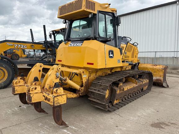 2017 John Deere 700K