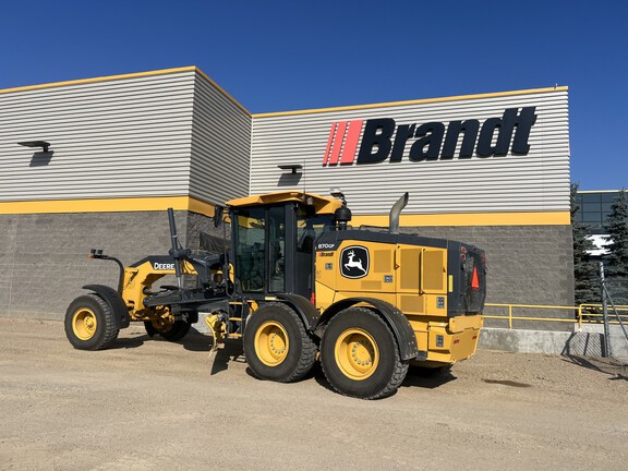 2021 John Deere 870G