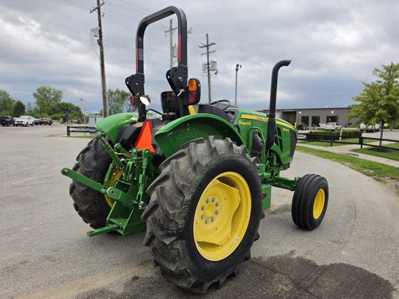 2022 John-Deere 5045E