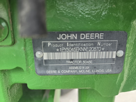 2022 John-Deere 5045E