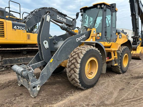 Photo of 2025 John Deere 544P