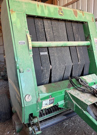 Photo of 2007 John Deere 568