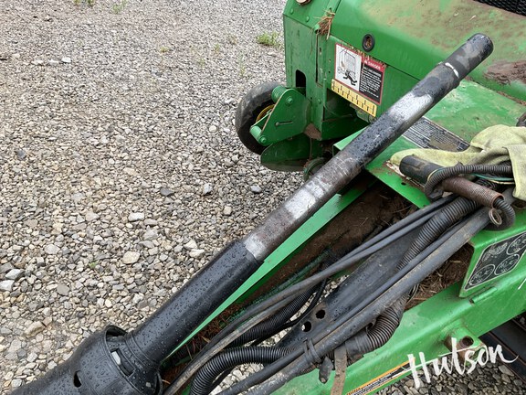 Photo of 2007 John Deere 568