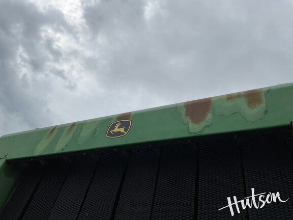 Photo of 2007 John Deere 568