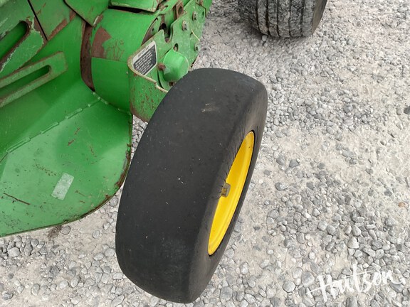Photo of 2007 John Deere 568
