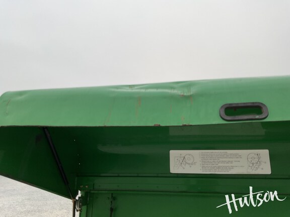 Photo of 2007 John Deere 568