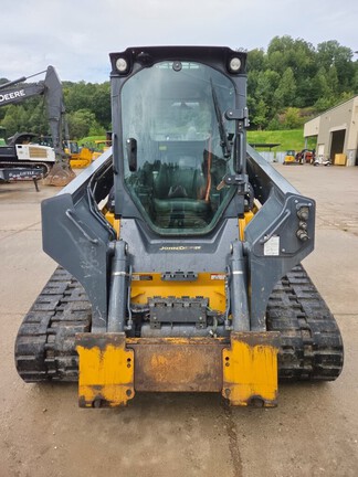 2022 John Deere 331G