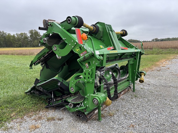 Used 2022 John Deere C8F Corn and Row Crop headers at Koenig Equipment in Oxford, OH - Photo4