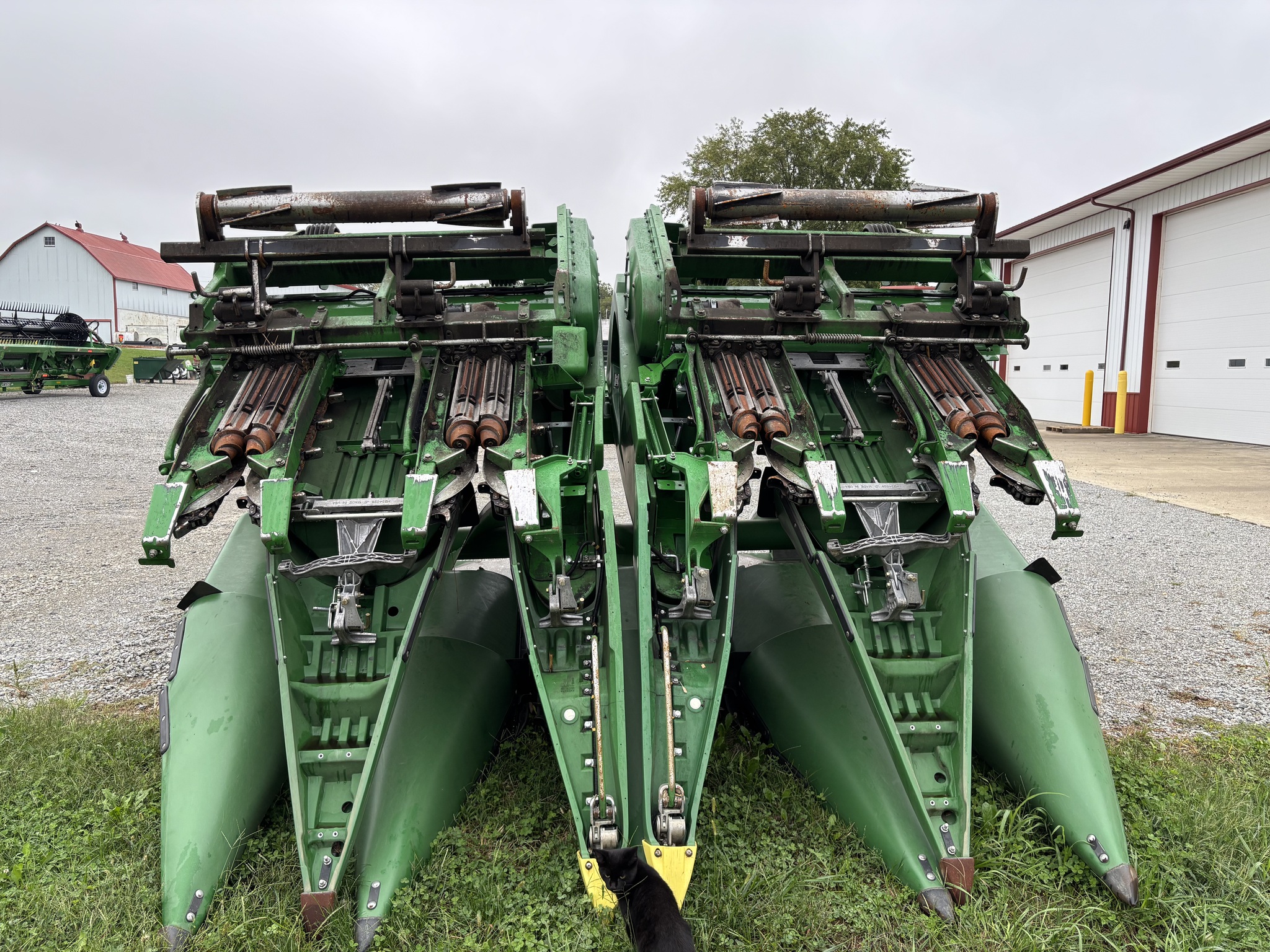 Used 2022 John Deere C8F Corn and Row Crop headers at Koenig Equipment in Oxford, OH - PhotoXL5