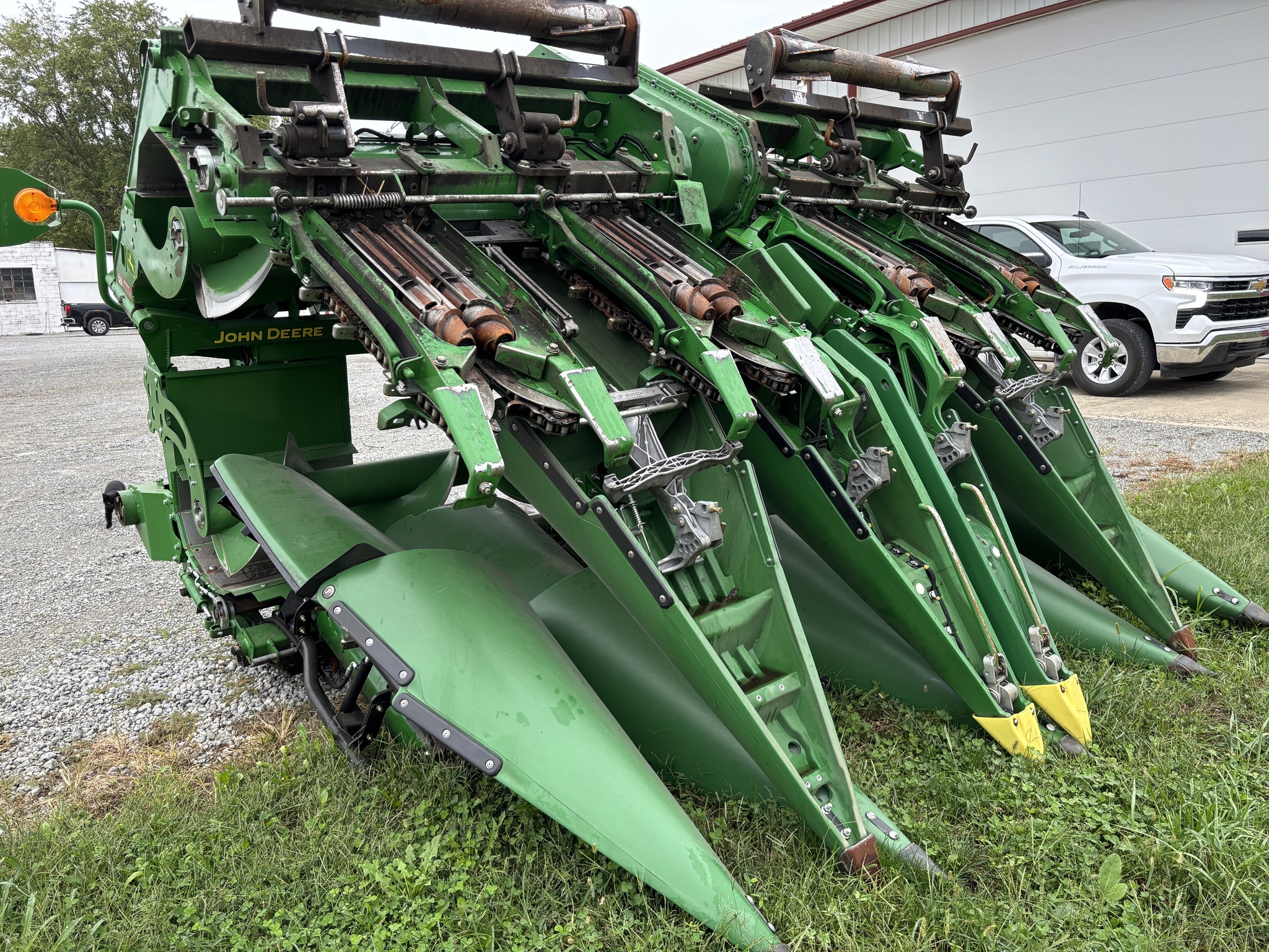 Used 2022 John Deere C8F Corn and Row Crop headers at Koenig Equipment in Oxford, OH - PhotoXL0