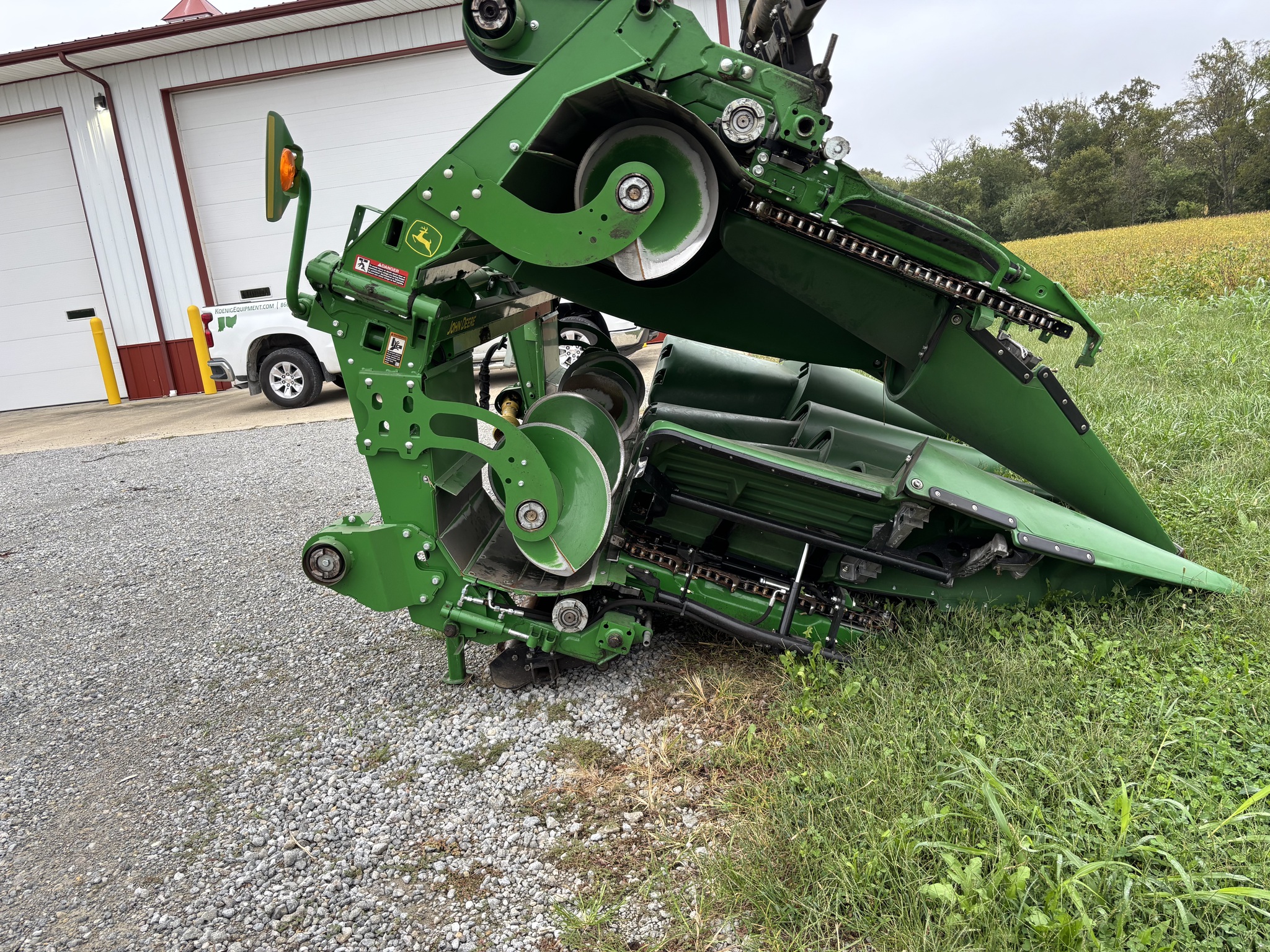 Used 2022 John Deere C8F Corn and Row Crop headers at Koenig Equipment in Oxford, OH - PhotoXL10