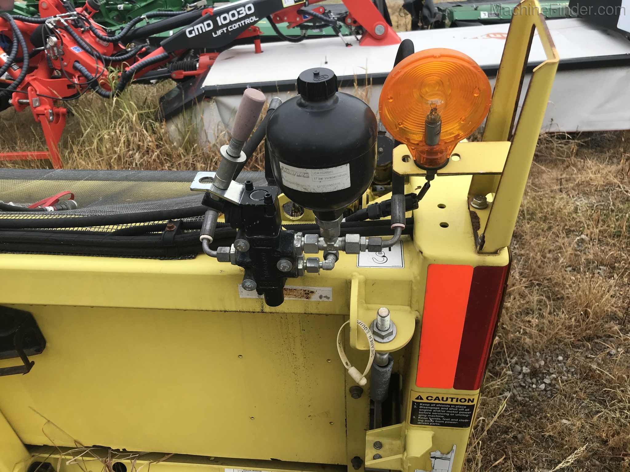 2014 John Deere 640C Image 14