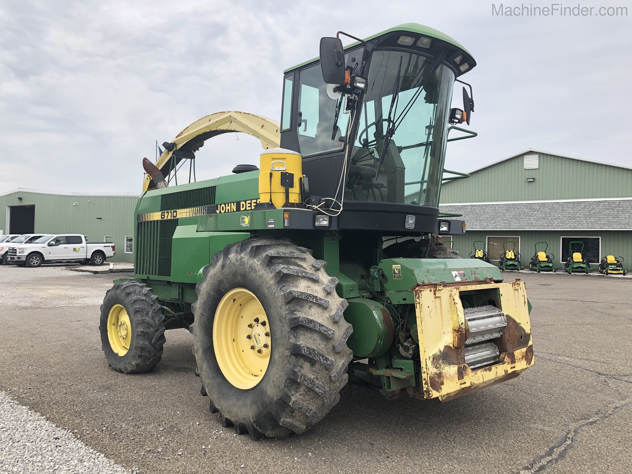 1997 John Deere 6710 Image 4