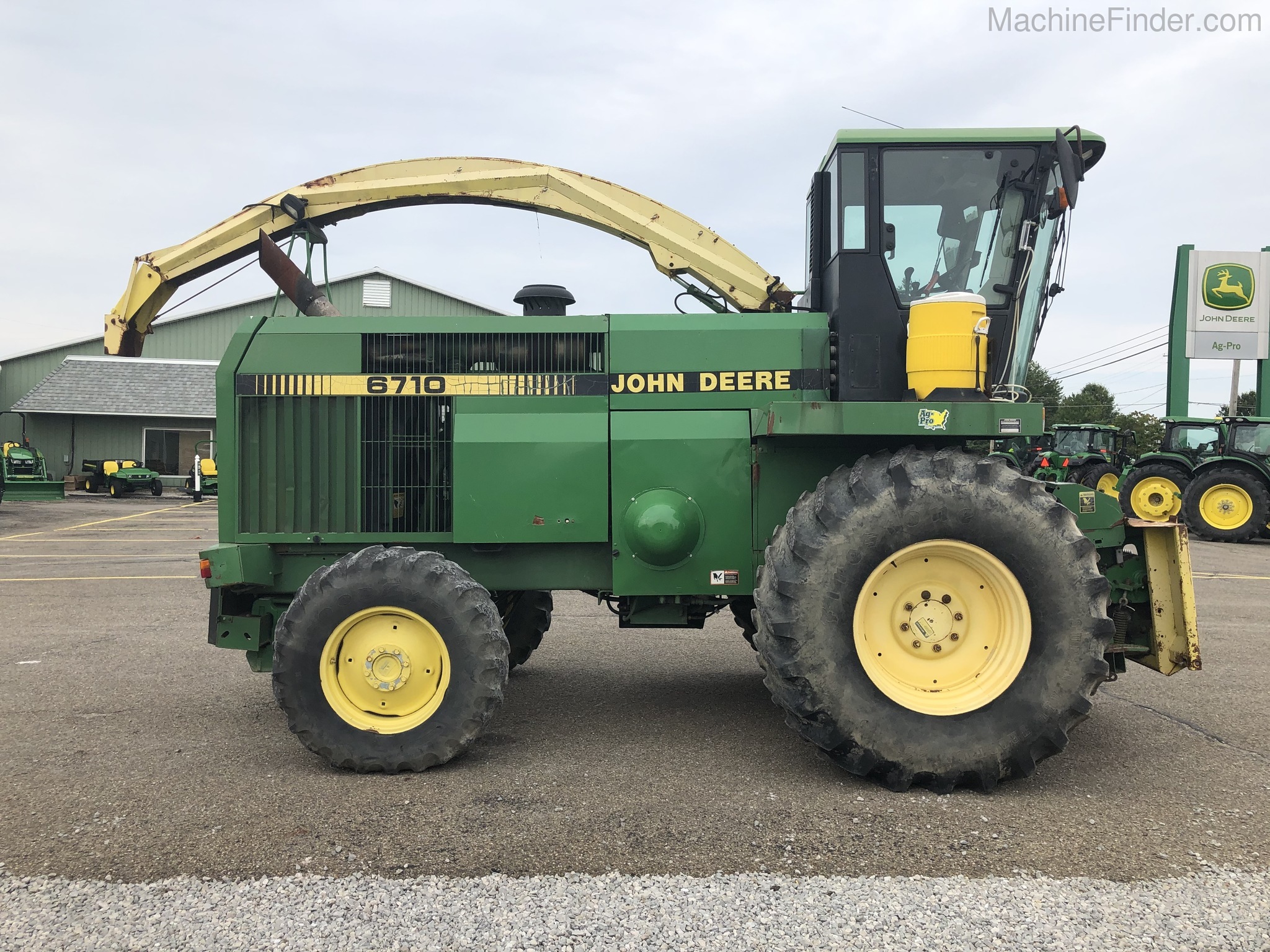 1997 John Deere 6710 Image 5