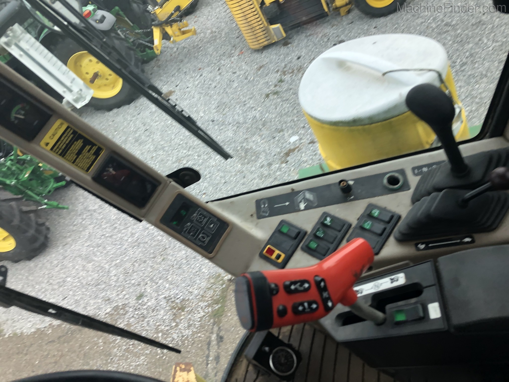 1997 John Deere 6710 Image 14