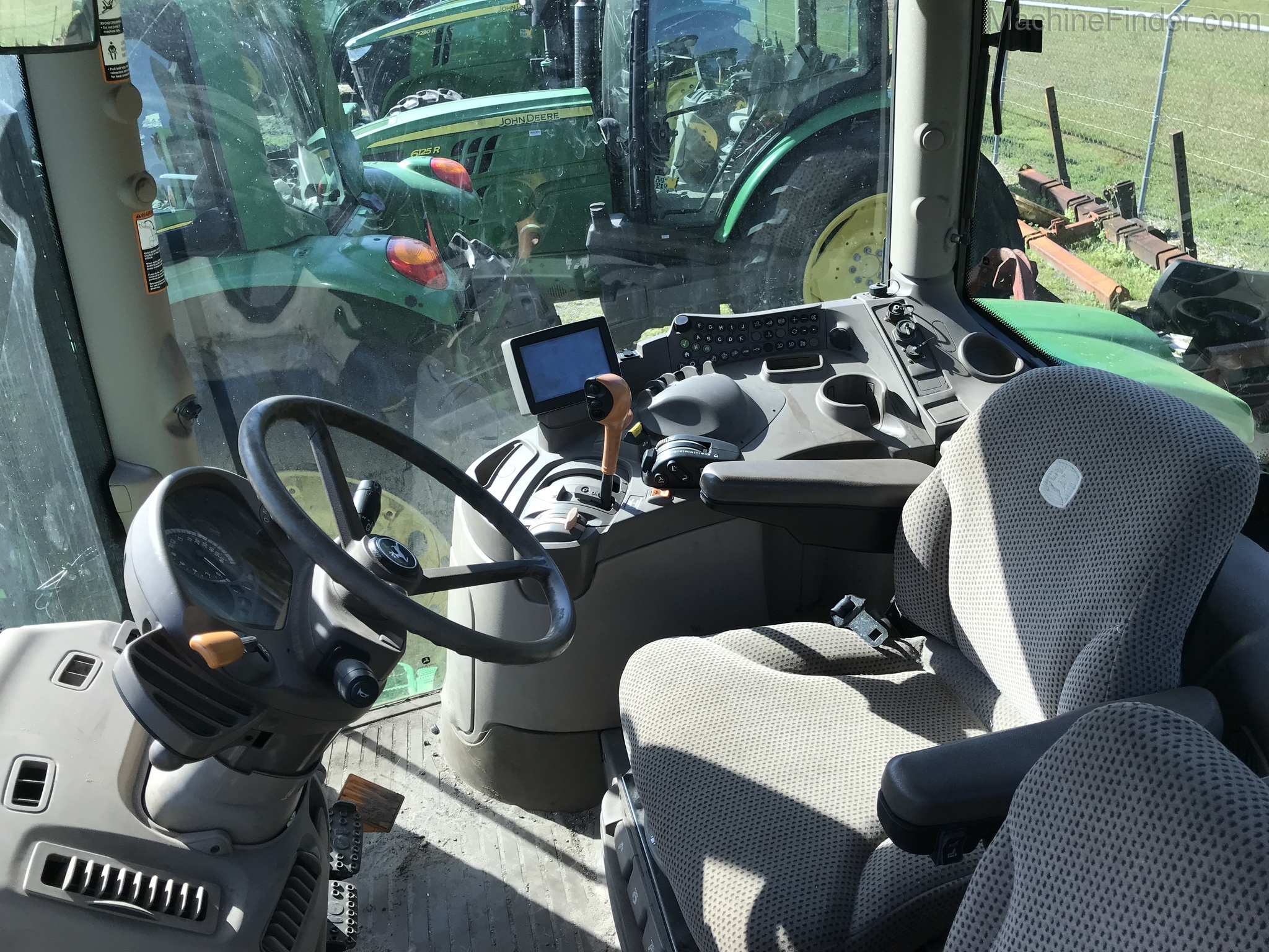 2014 John Deere 6140R Image 2