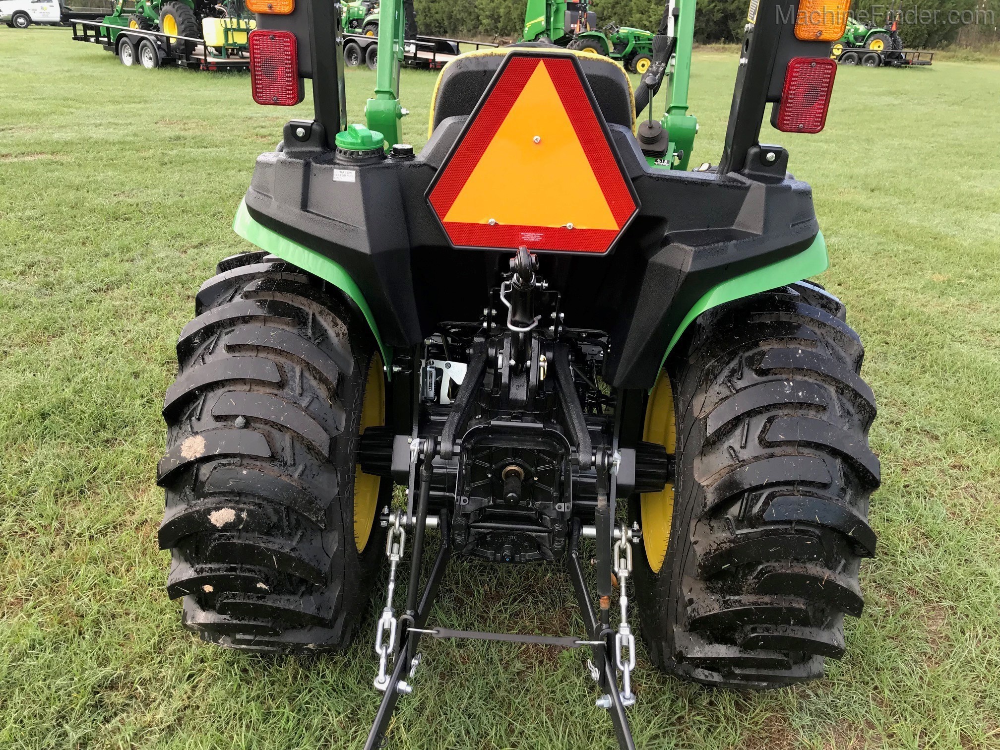 2020 John Deere 3025E Package Image 4