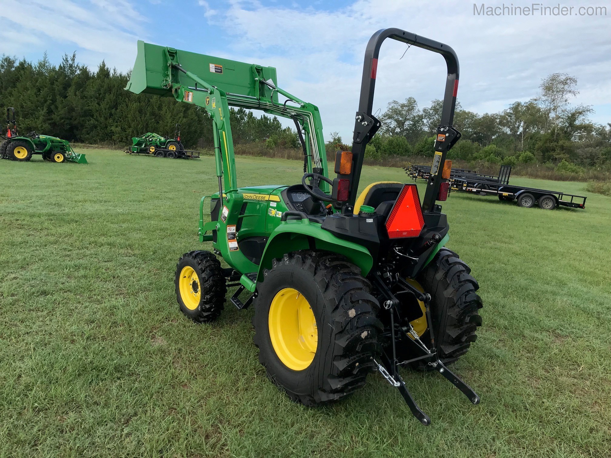 2020 John Deere 3025E Package Image 5