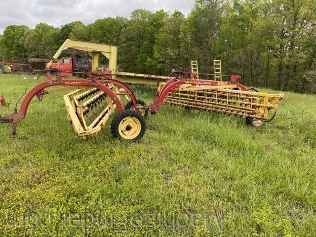 New Holland 258 Image 2