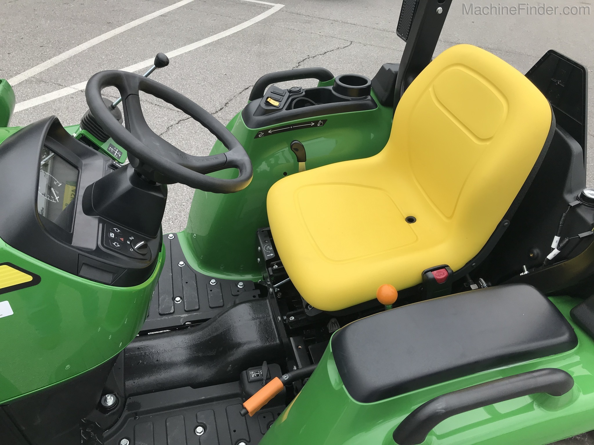 2020 John Deere 3025E Image 5