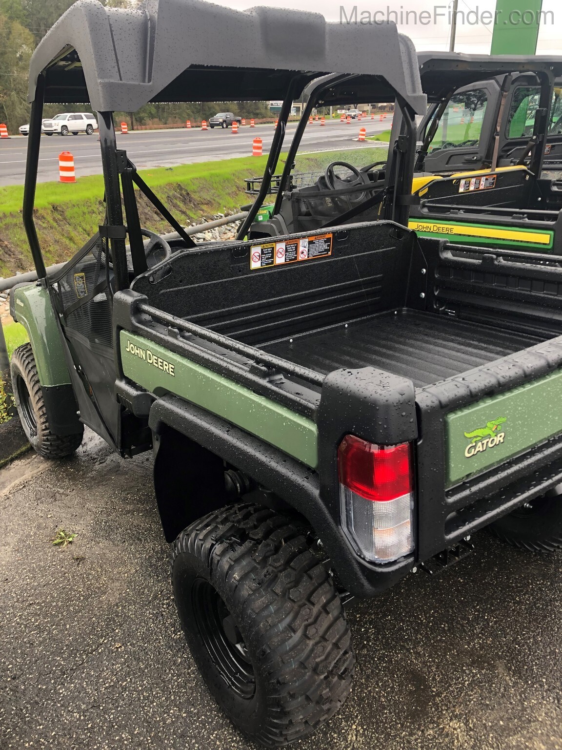 2020 John Deere 825M Image 3