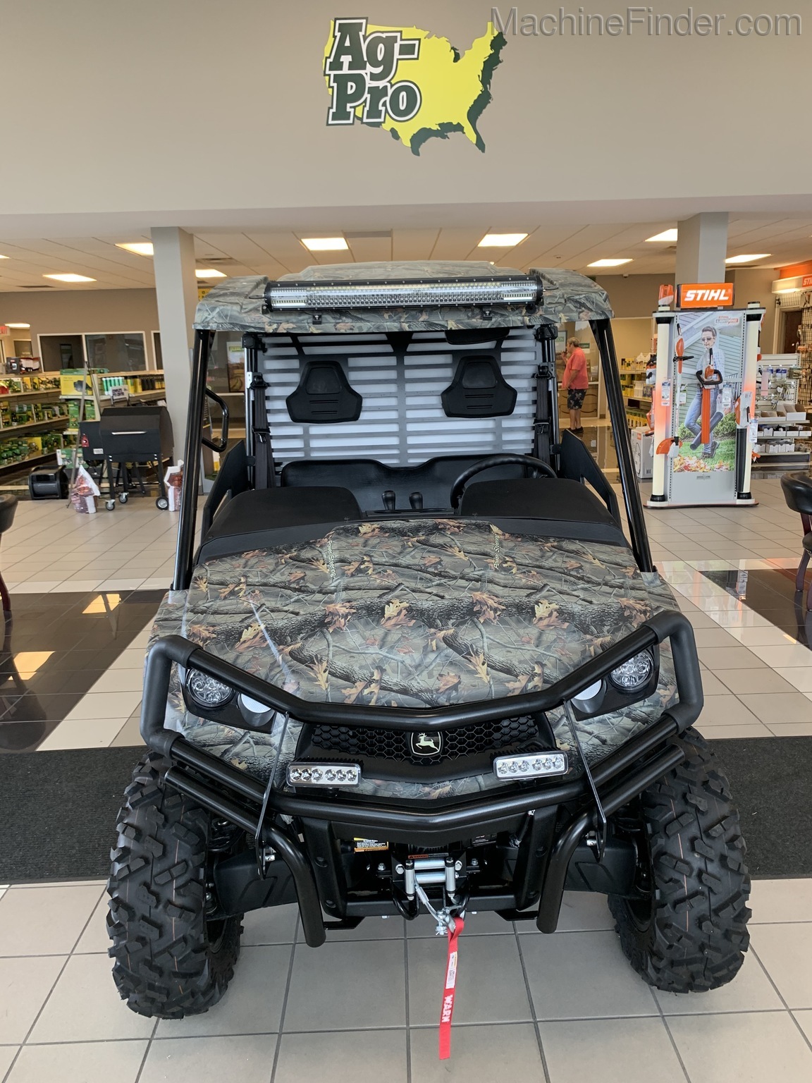 2020 John Deere XUV590M Image 1