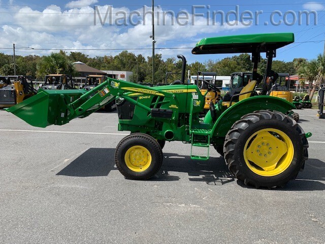2020 John Deere 5045E Image 1