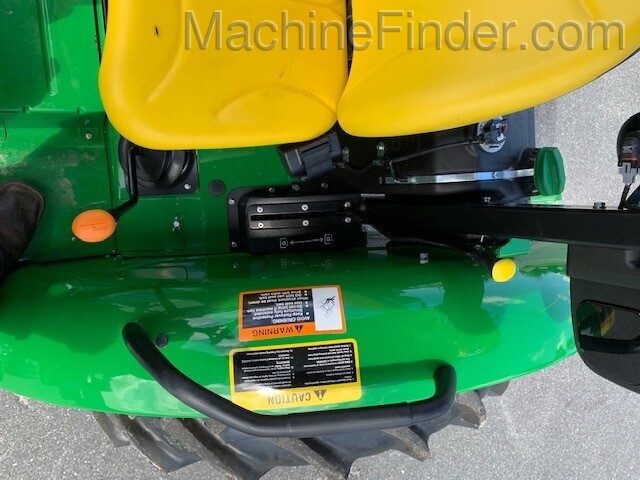 2020 John Deere 5045E Image 5
