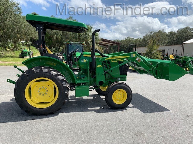 2020 John Deere 5045E Image 12