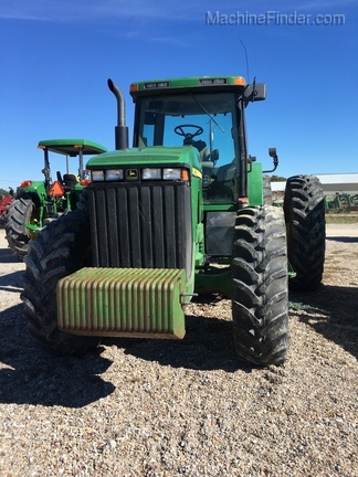2000 John Deere 8310 Image 3