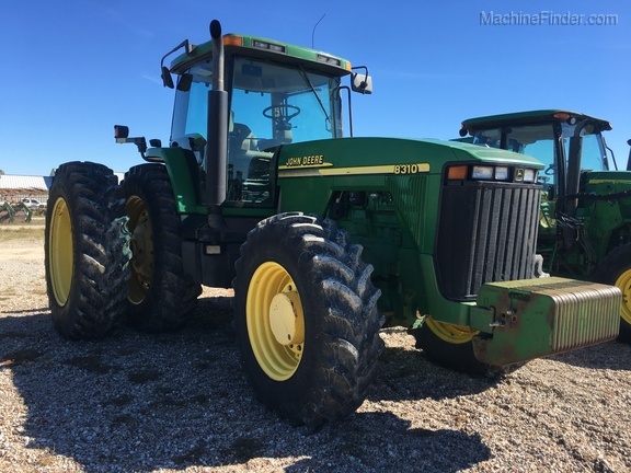 2000 John Deere 8310 Image 1