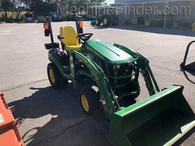 2019 John Deere 1025R Image 2