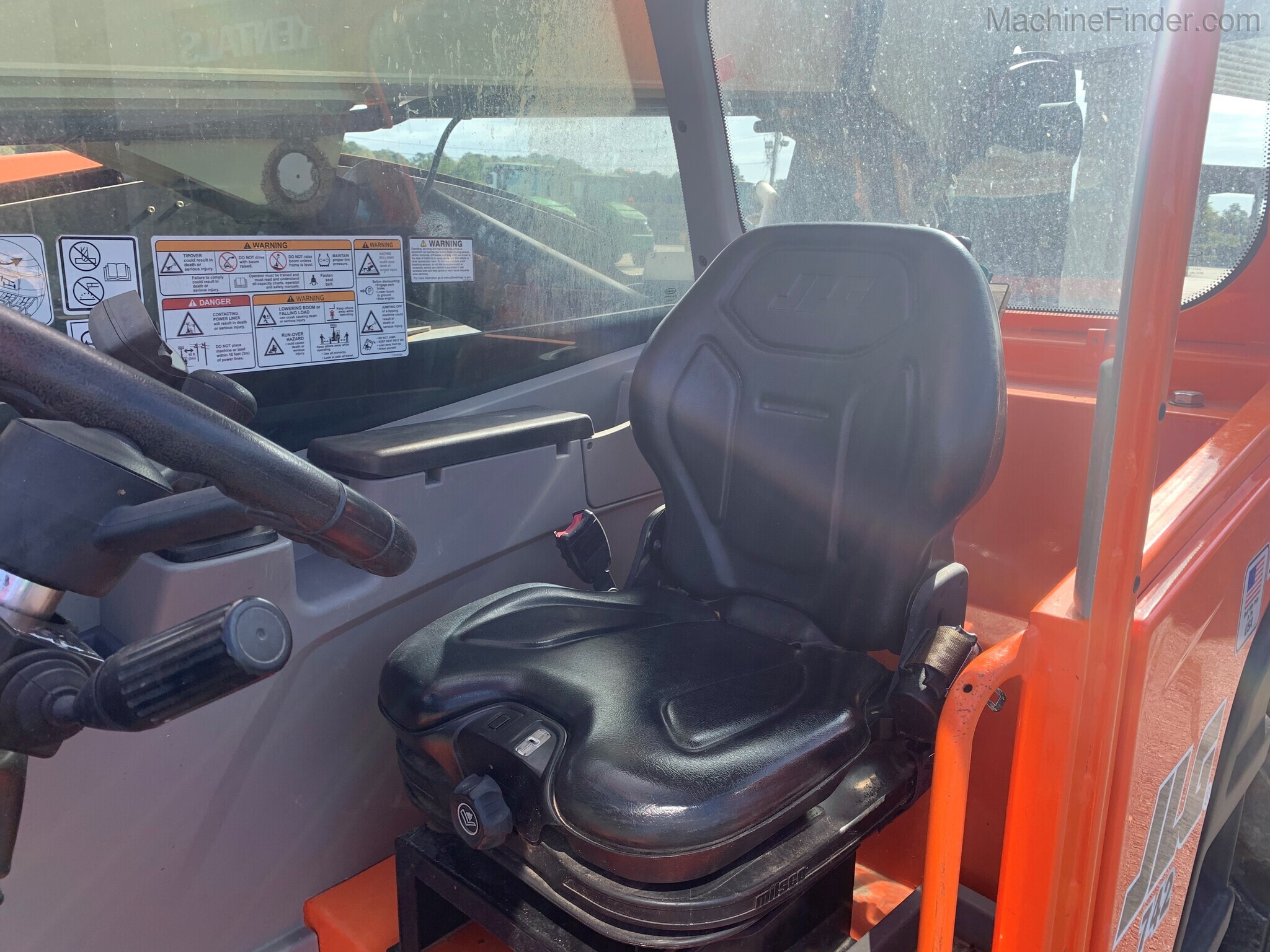 2019 JLG 742 Image 8
