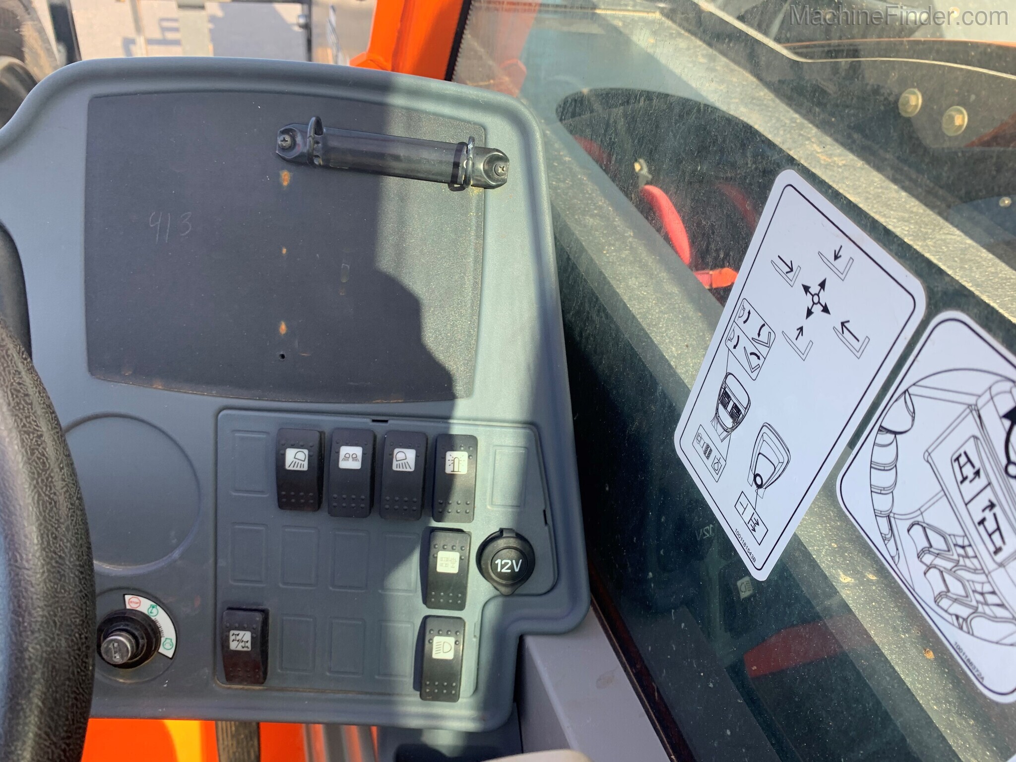 2019 JLG 742 Image 9