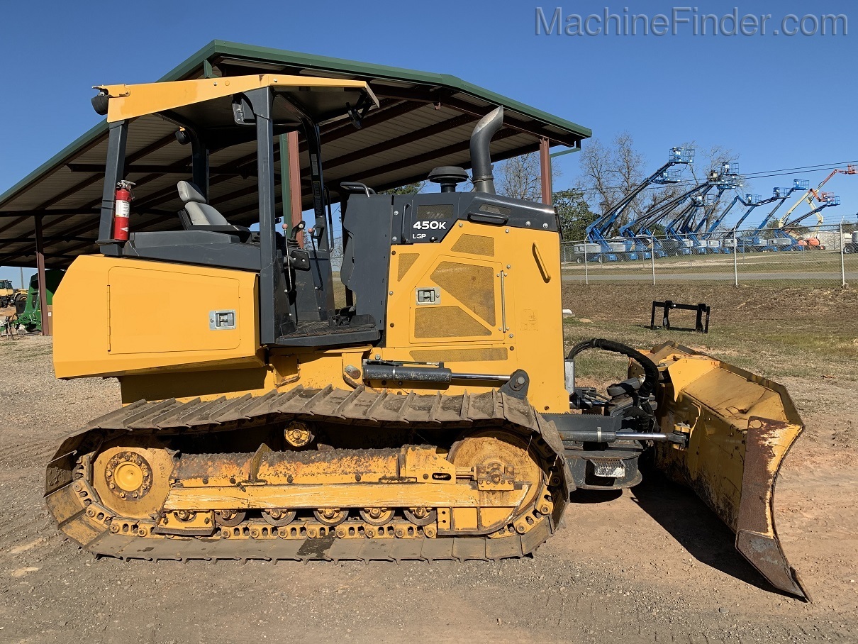 2017 John Deere 450K Image 3