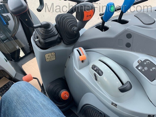 New Holland T5.95 Image 10