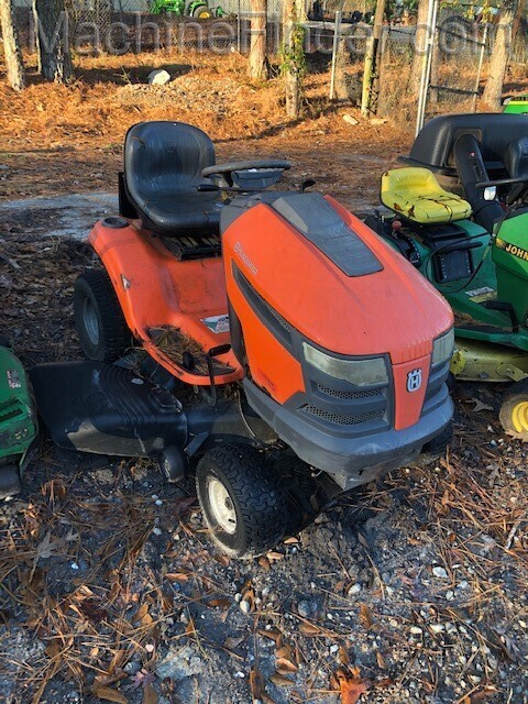 Husqvarna YTH20K46 Image 1