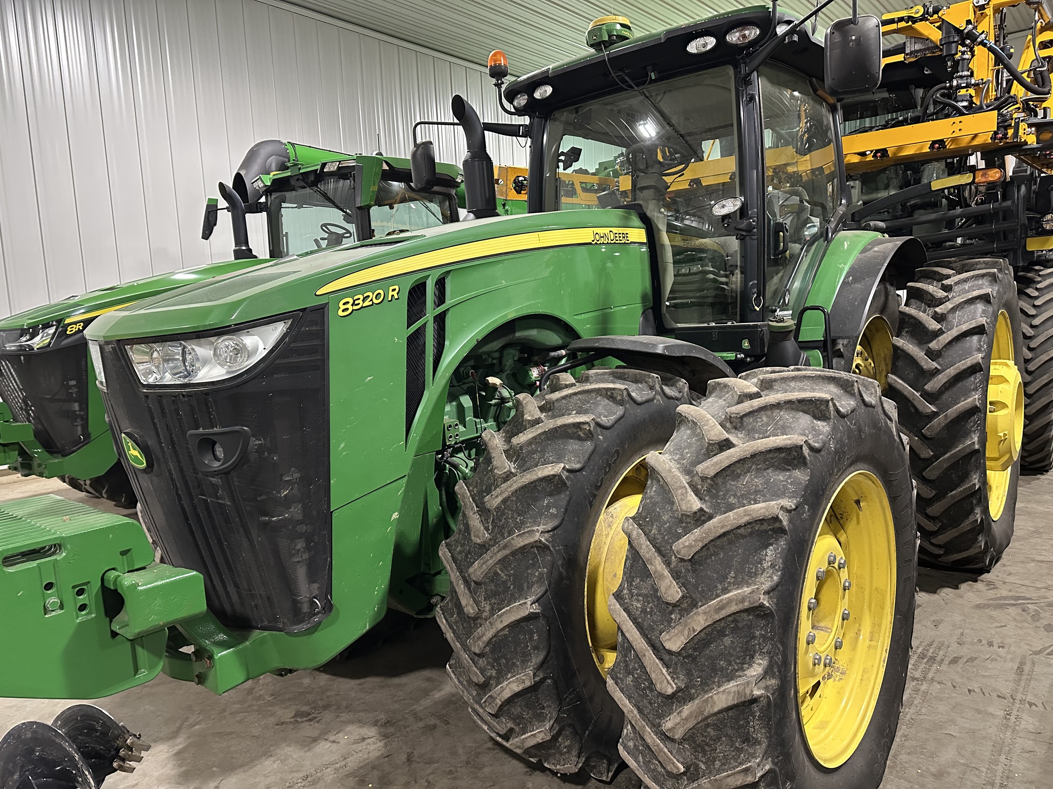 2015 John Deere 8320R Image 3