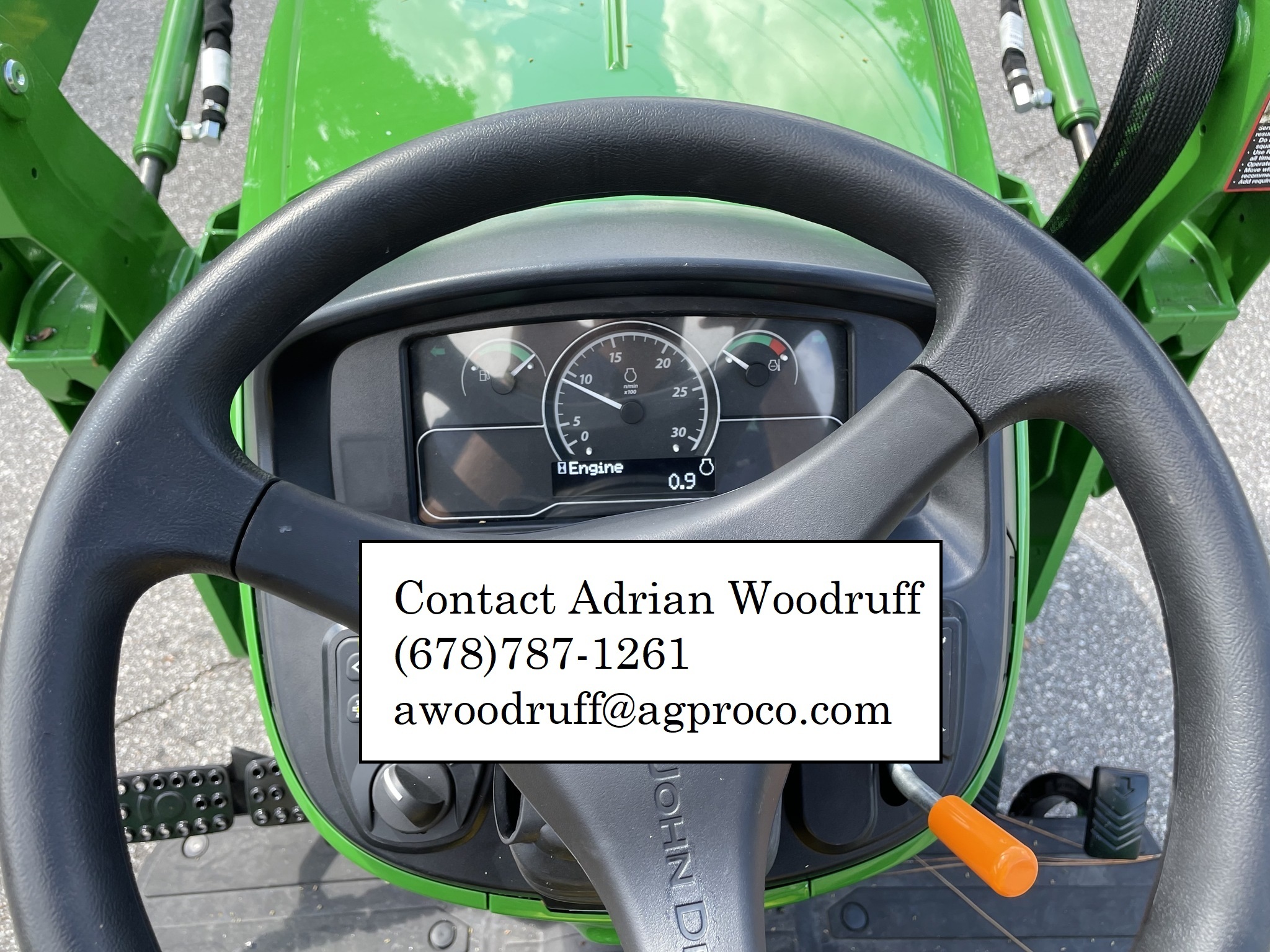 2024 John Deere 2038R Image 9