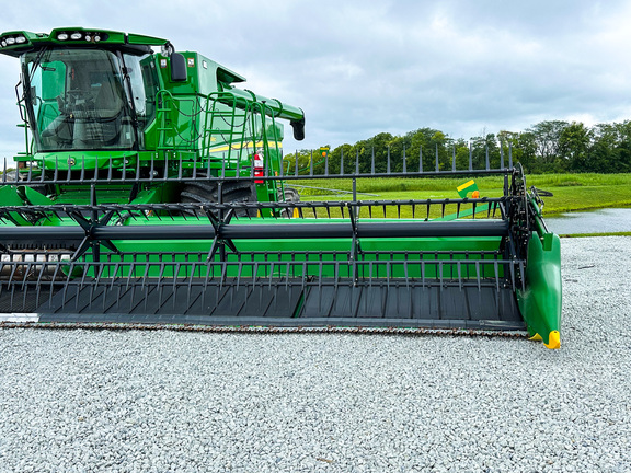 2016 John-Deere 640FD