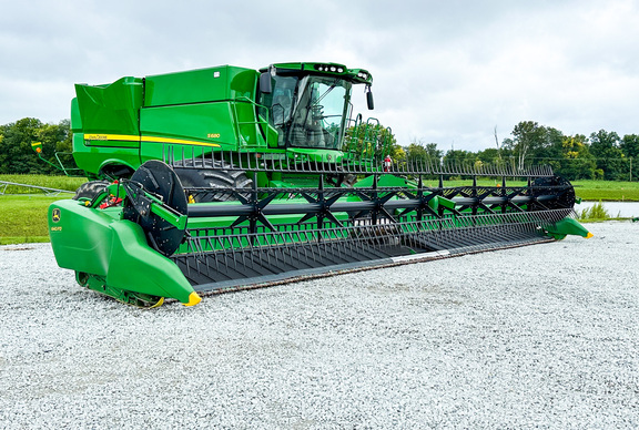 2016 John-Deere 640FD