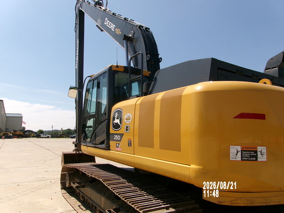 2023 John Deere 250P